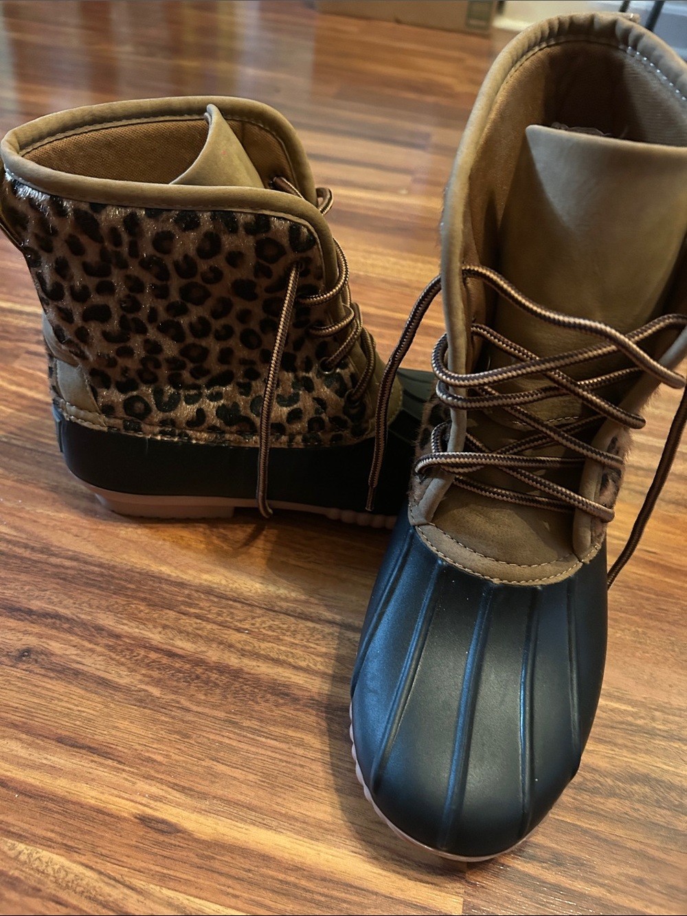Women’s Leopard-Accent Tan & Black Waterproof Duck Boots